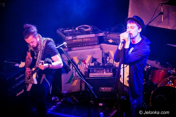 punkowe-brzmienia-w-sali-novej-foto-67702
