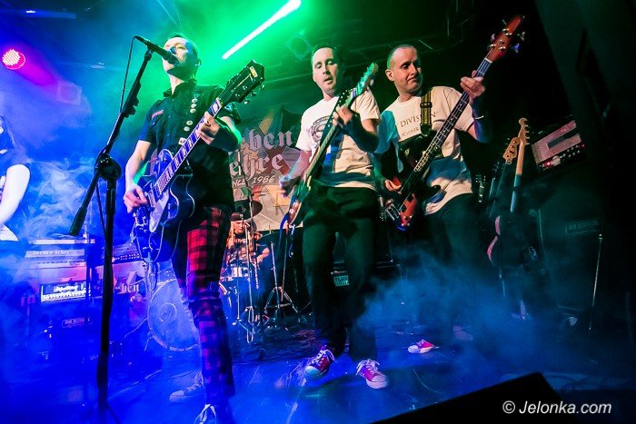 punkowe-brzmienia-w-sali-novej-foto-67702