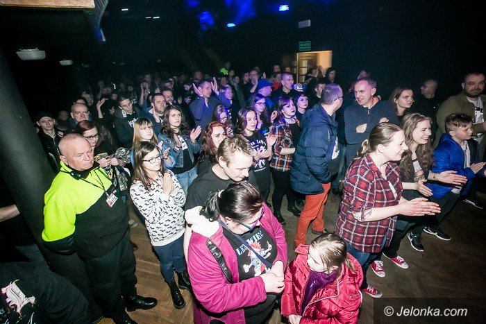 punkowe-brzmienia-w-sali-novej-foto-67702