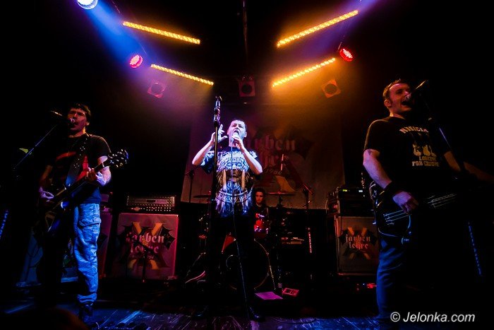 punkowe-brzmienia-w-sali-novej-foto-67702