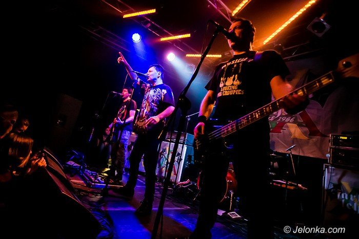 punkowe-brzmienia-w-sali-novej-foto-67702