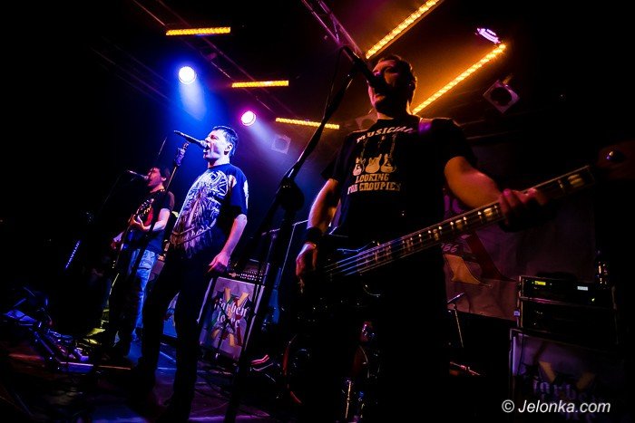 punkowe-brzmienia-w-sali-novej-foto-67702
