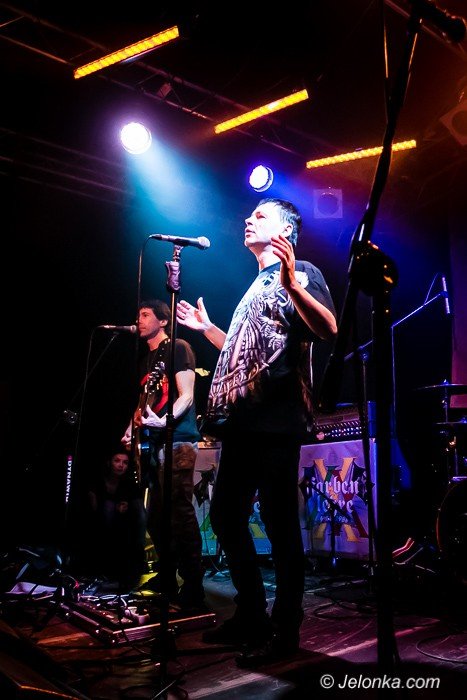 punkowe-brzmienia-w-sali-novej-foto-67702