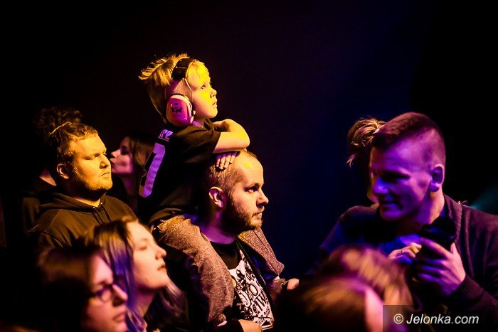 punkowe-brzmienia-w-sali-novej-foto-67702