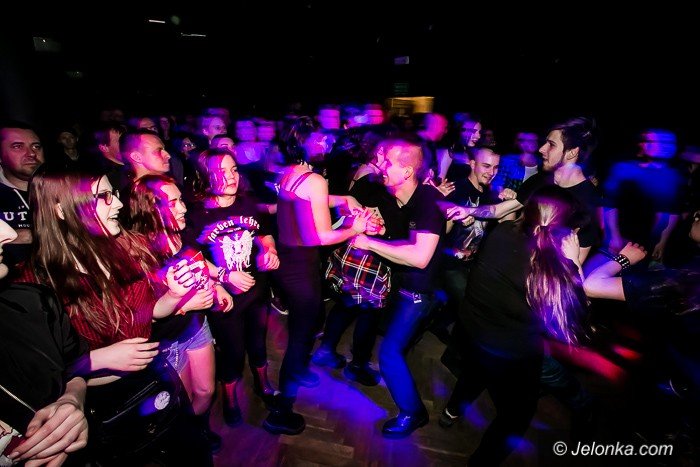 punkowe-brzmienia-w-sali-novej-foto-67702