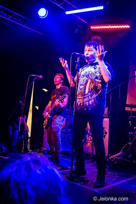 punkowe-brzmienia-w-sali-novej-foto-67702
