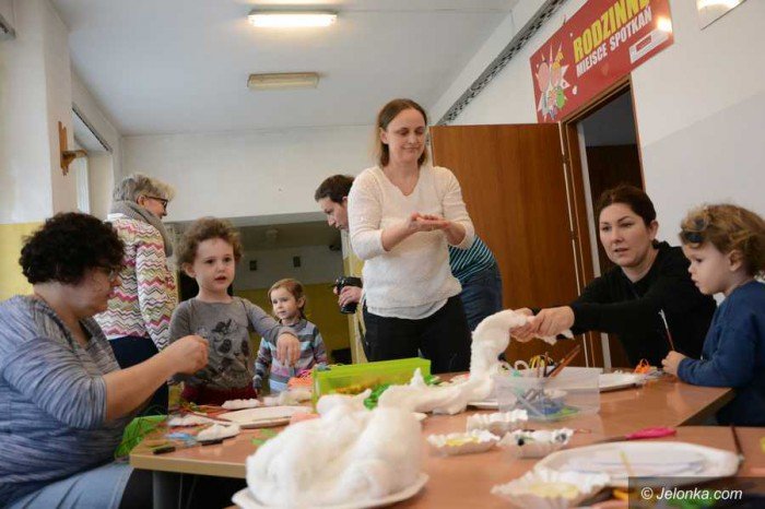 podczas-bajkowej-soboty-dzieci-przyzyway-wiosne-foto-67709