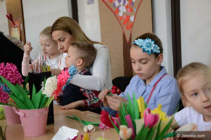 podczas-bajkowej-soboty-dzieci-przyzyway-wiosne-foto-67709