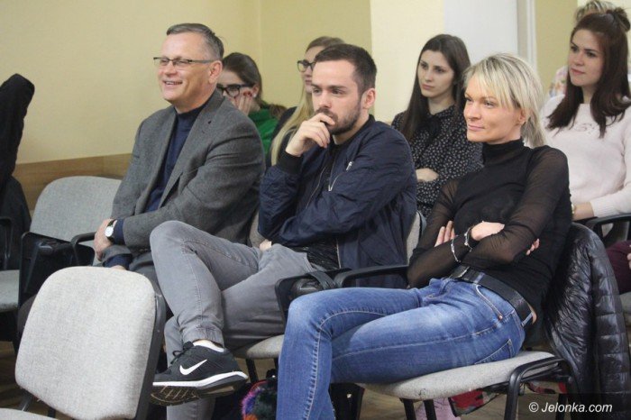 hrabi-u-studentow-o-sobie-i-modym-kabarecie-foto-67735
