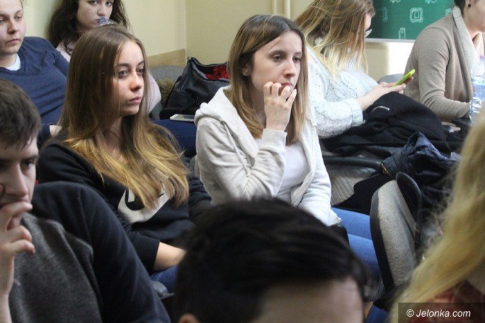 hrabi-u-studentow-o-sobie-i-modym-kabarecie-foto-67735