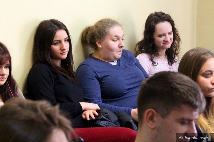 hrabi-u-studentow-o-sobie-i-modym-kabarecie-foto-67735