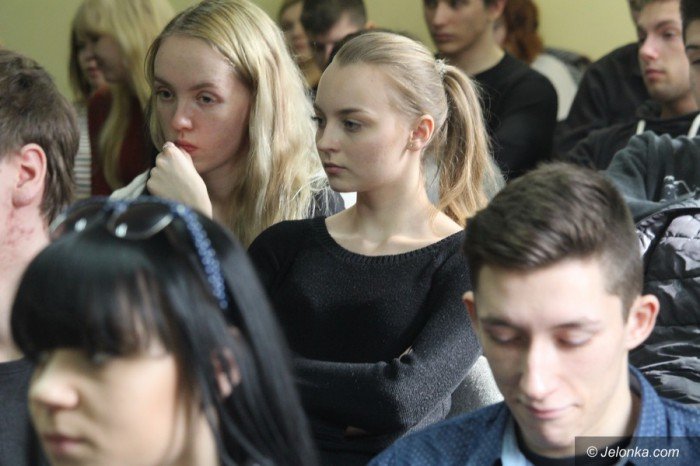 hrabi-u-studentow-o-sobie-i-modym-kabarecie-foto-67735