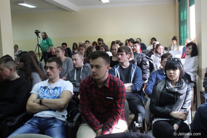 hrabi-u-studentow-o-sobie-i-modym-kabarecie-foto-67735