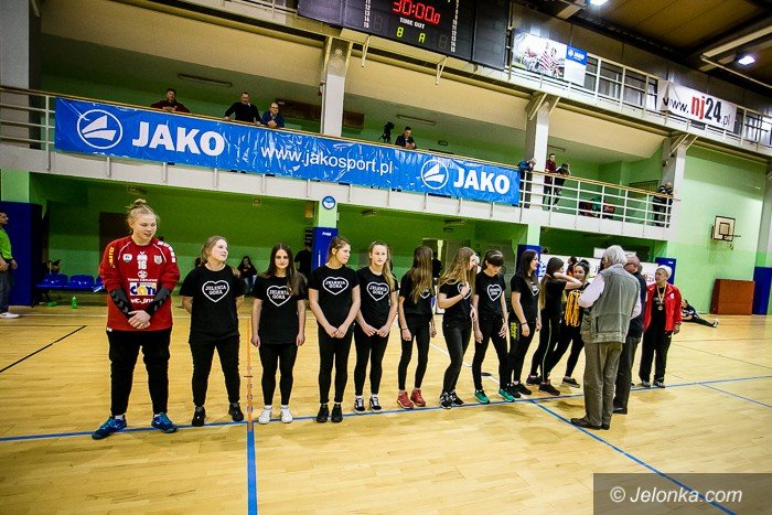 ekipa-samadovej-odebraa-zote-medale-foto-67736