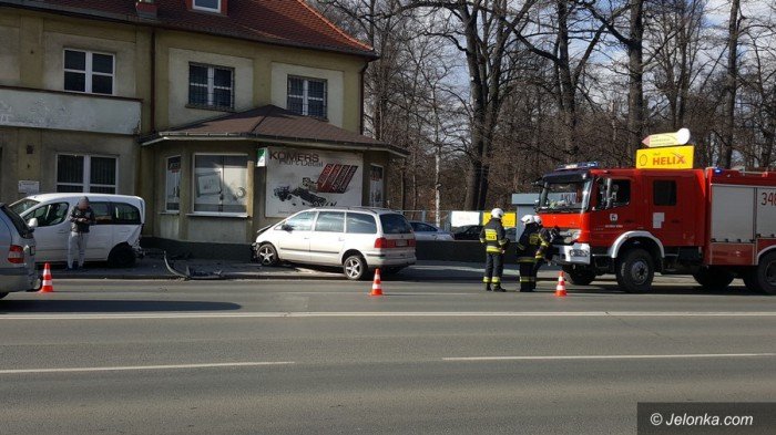 zderzenie-trzech-aut-na-wolnosci-foto-67778
