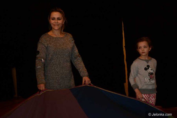 kuglarstwo-cyrk-i-teatr-w-odk-dla-dzieci-foto-67786