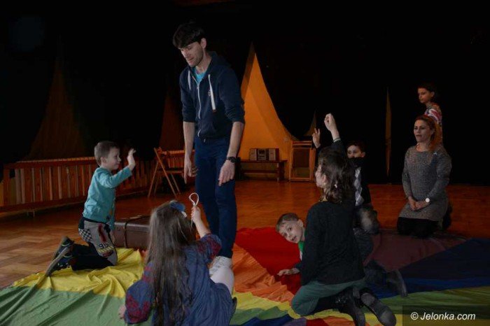 kuglarstwo-cyrk-i-teatr-w-odk-dla-dzieci-foto-67786