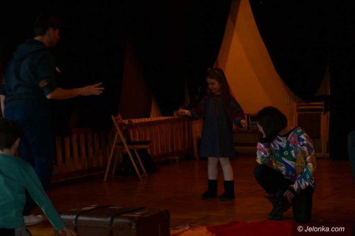 kuglarstwo-cyrk-i-teatr-w-odk-dla-dzieci-foto-67786