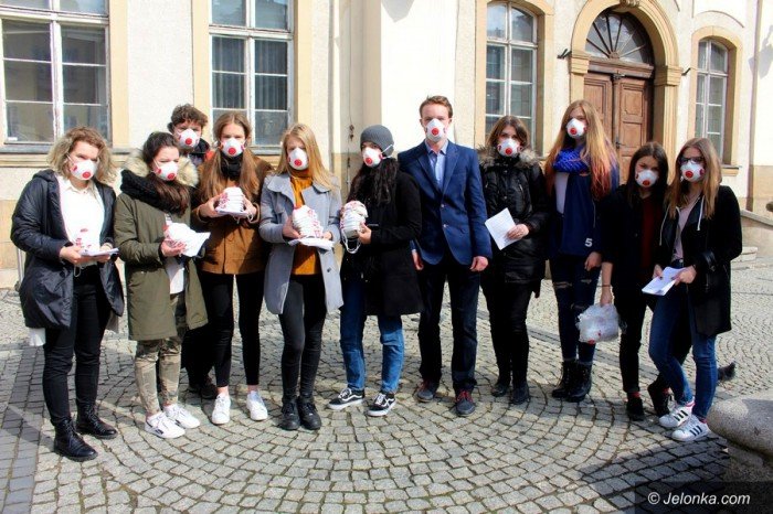 modziez-wreczaa-maseczki-antysmogowe-foto-67788