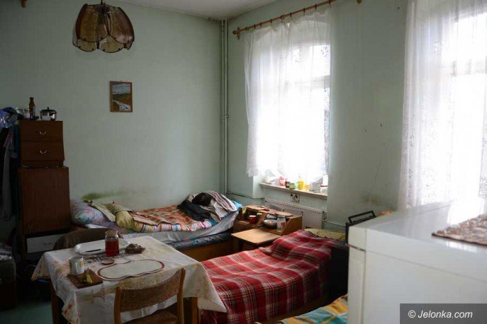 daja-bezdomnym-dach-nad-gowa-i-prace-foto-67828