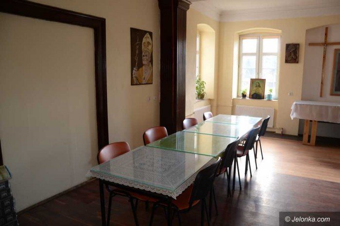 daja-bezdomnym-dach-nad-gowa-i-prace-foto-67828
