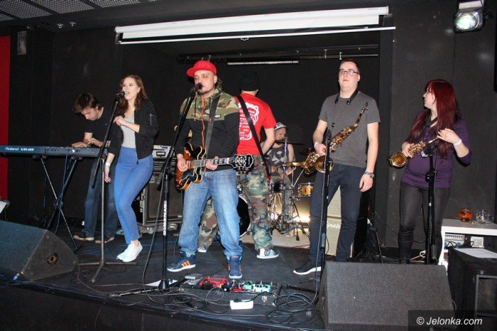 klimat-reggae-w-kwadracie-foto-67833