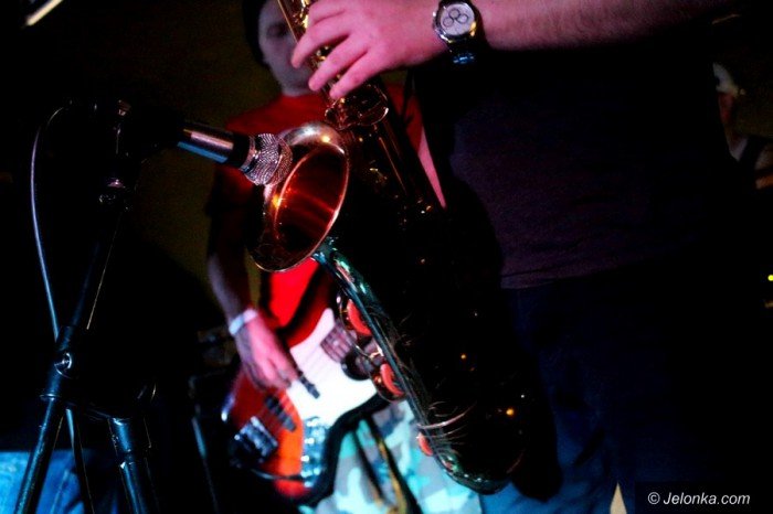 klimat-reggae-w-kwadracie-foto-67833