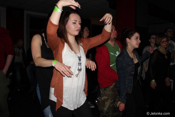 klimat-reggae-w-kwadracie-foto-67833
