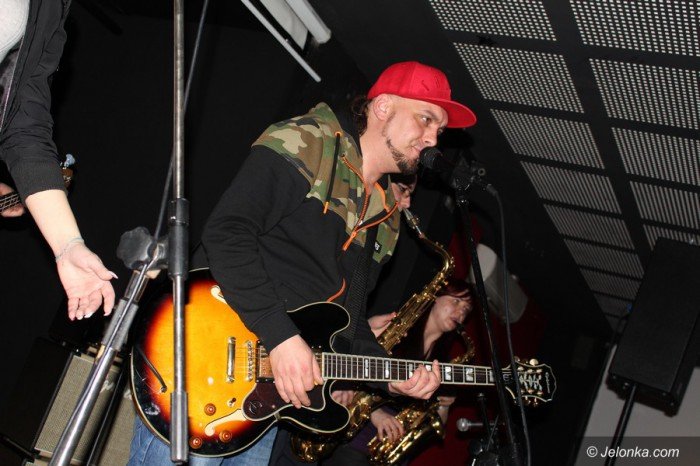 klimat-reggae-w-kwadracie-foto-67833