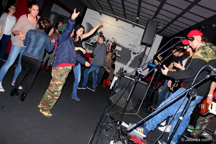 klimat-reggae-w-kwadracie-foto-67833