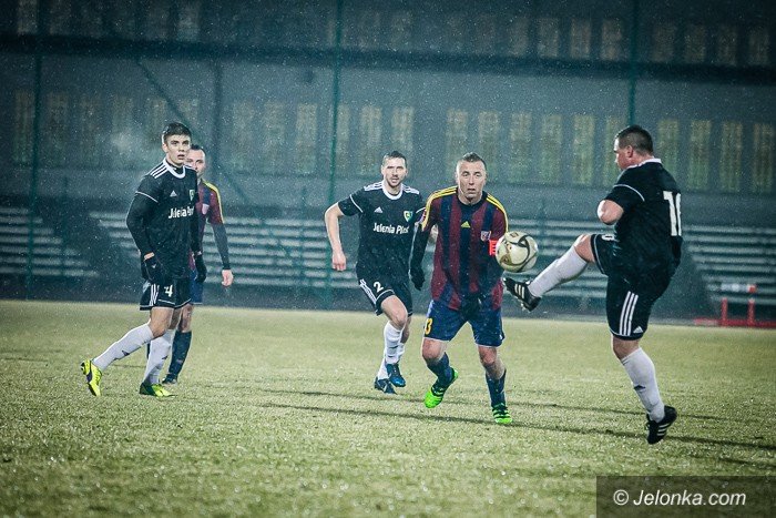 deszczowa-inauguracja-rundy-wiosennej-foto-67840