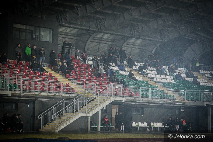 deszczowa-inauguracja-rundy-wiosennej-foto-67840