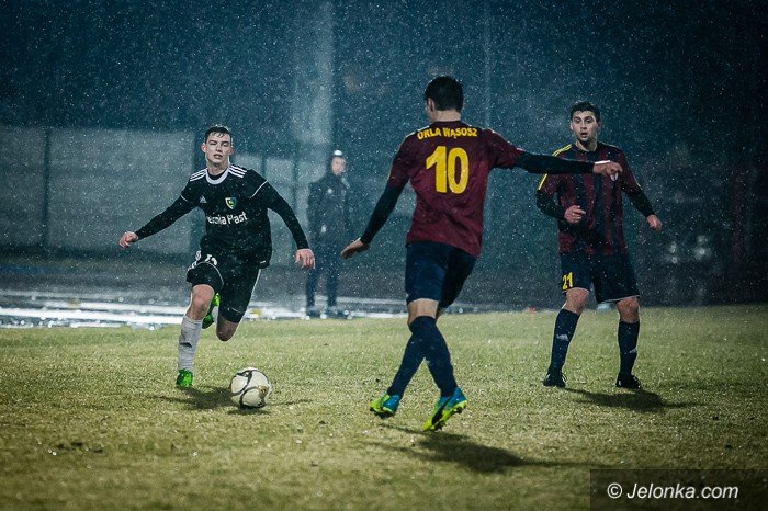 deszczowa-inauguracja-rundy-wiosennej-foto-67840