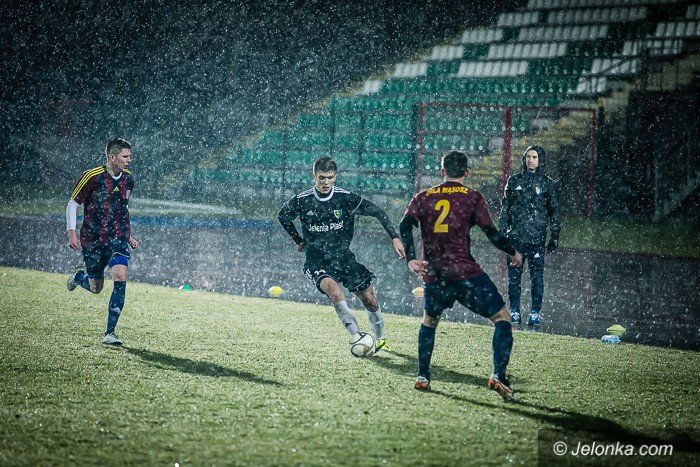 deszczowa-inauguracja-rundy-wiosennej-foto-67840