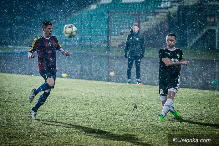deszczowa-inauguracja-rundy-wiosennej-foto-67840
