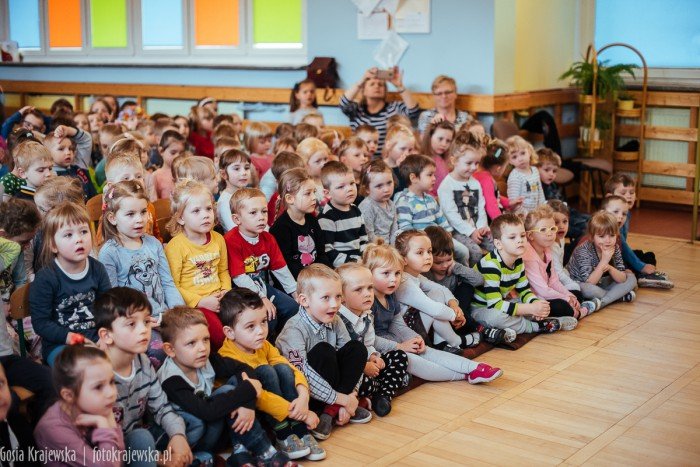 w-okraglaczku-wiosne-witay-dzieci-z-rodzicami-foto-67890