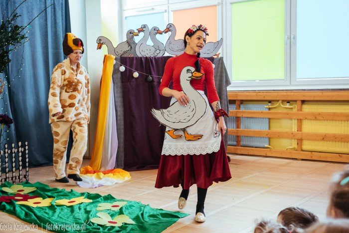 w-okraglaczku-wiosne-witay-dzieci-z-rodzicami-foto-67890