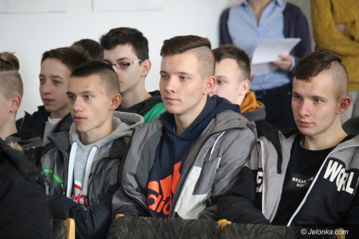 mechanik-kusi-potencjalnych-uczniow-foto-67897