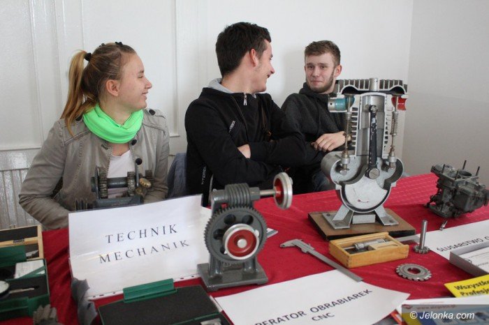 mechanik-kusi-potencjalnych-uczniow-foto-67897