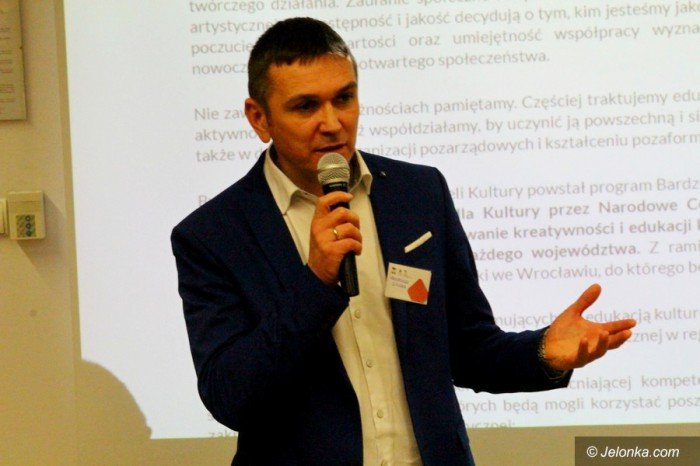 badaja-kondycje-bardzo-modej-kultury-foto-67932