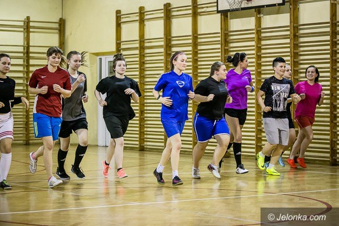 drugi-kobiecy-klub-pikarski-chca-do-ligi-foto-67948