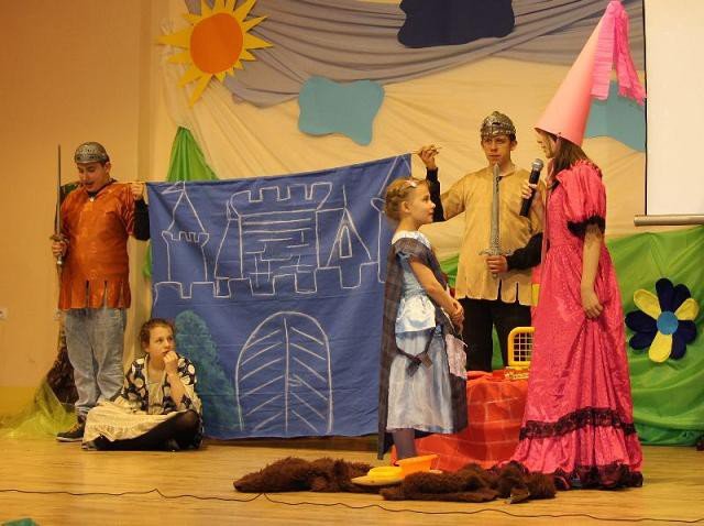 teatralne-spotkanie-z-bajka-w-wojcieszowie-foto-67949