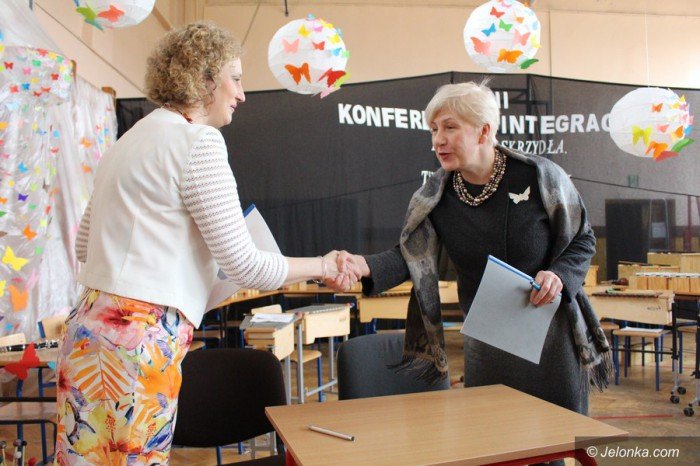 integracja-i-artystyczna-wspopraca-osemek-foto-67950