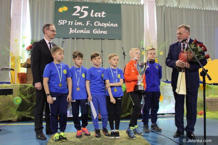 najwieksza-szkoa-ma-juz-25-lat-foto-67966