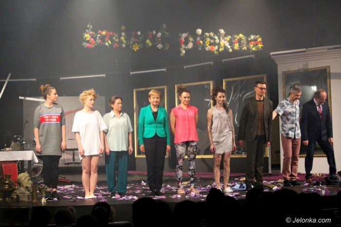 niezwyka-premiera-trudnej-lektury-foto-67968