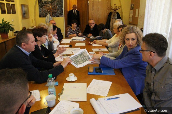 komisja-oswiaty-wydaa-opinie-foto-68040