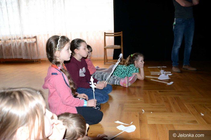 czarny-teatr-w-odk-niezwyke-warsztaty-dla-dzieci-foto-68063