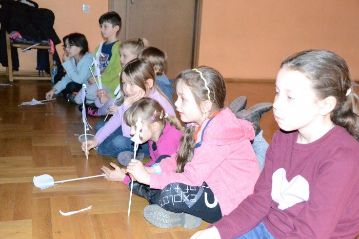 czarny-teatr-w-odk-niezwyke-warsztaty-dla-dzieci-foto-68063