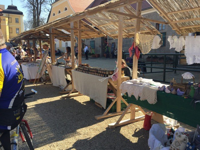 trwa-kiermasz-wielkanocny-w-omnicy-foto-68077