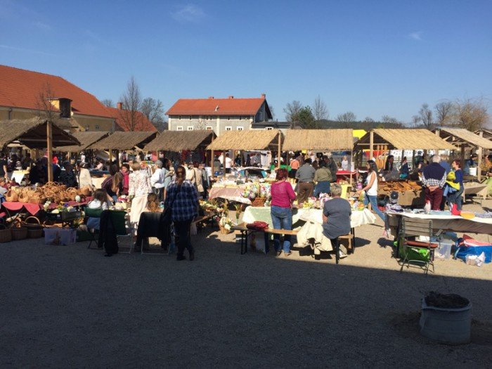 trwa-kiermasz-wielkanocny-w-omnicy-foto-68077